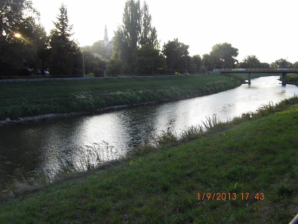 Fukas Apartments Nitra Ruang foto